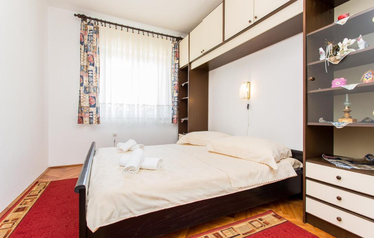 Appartment Rezika Šilo Екстериор снимка