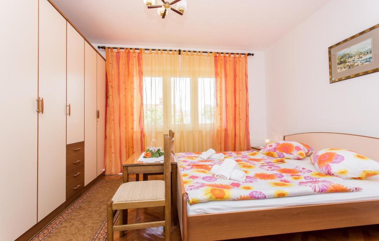 Appartment Rezika Šilo Екстериор снимка