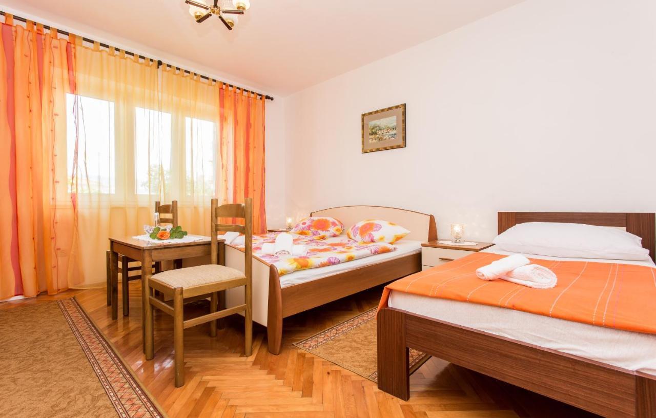 Appartment Rezika Šilo Екстериор снимка